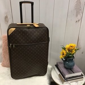 Louis Vuitton Pegase 70
